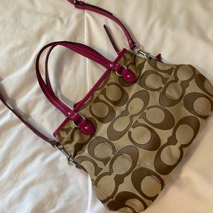 Traditional Coach bag with pink trim